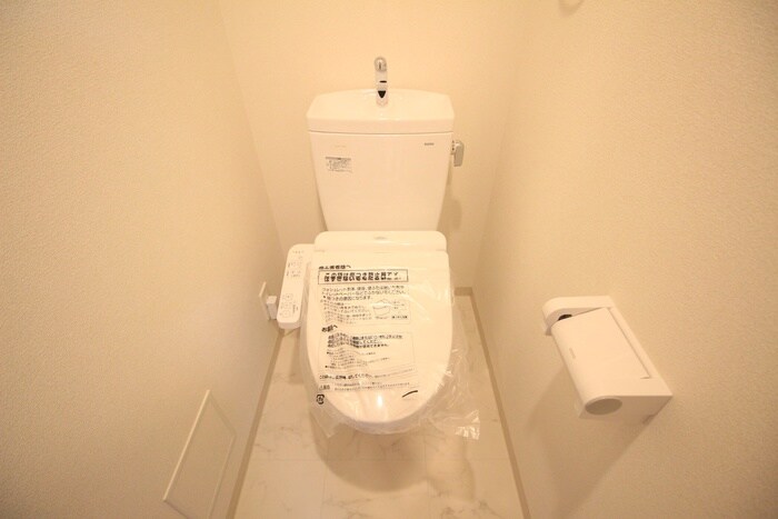 物件内観写真7　(トイレ)