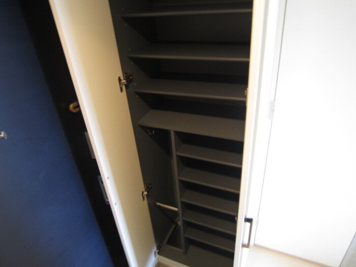 物件内観写真15　(靴箱)