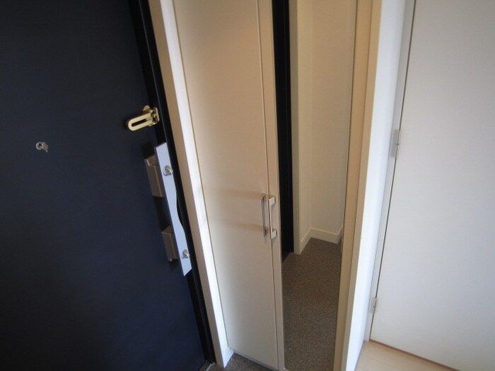 物件内観写真18　(靴箱)