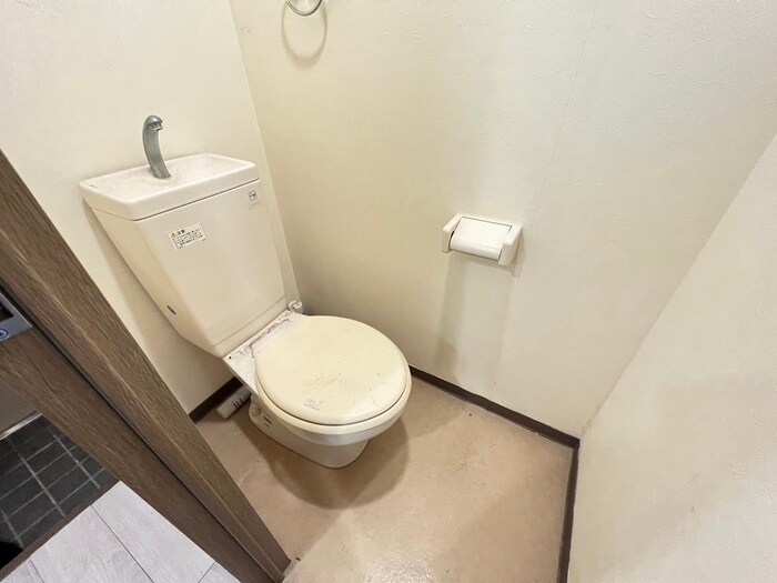 物件内観写真12　(トイレ)