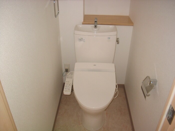 物件内観写真12　(トイレ)