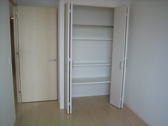 物件内観写真13　(収納)