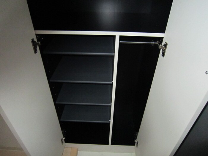 物件内観写真10　(靴箱)