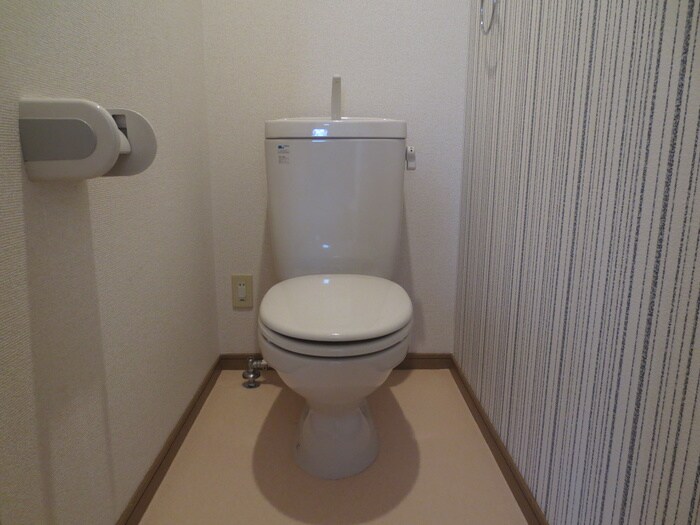 物件内観写真9　(トイレ)