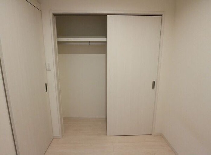物件内観写真12　(収納)