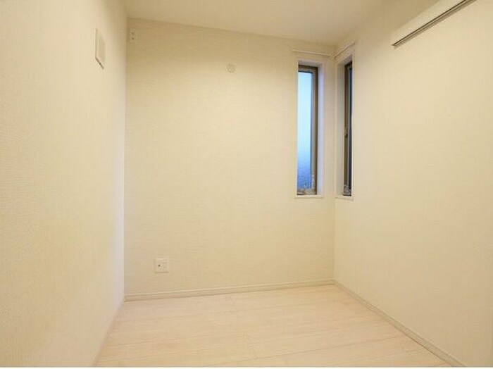 物件内観写真13　(居室)