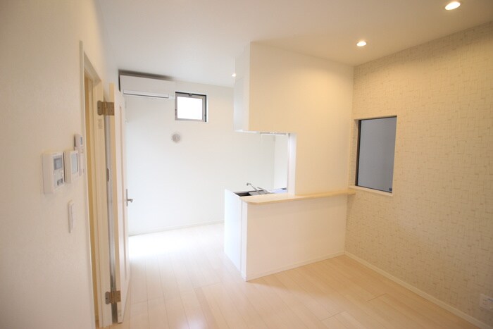 物件内観写真7　(内観写真)