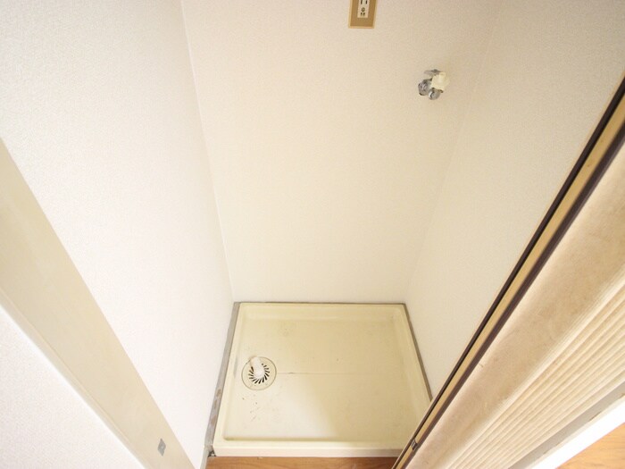 物件内観写真20　(洗濯機置場)