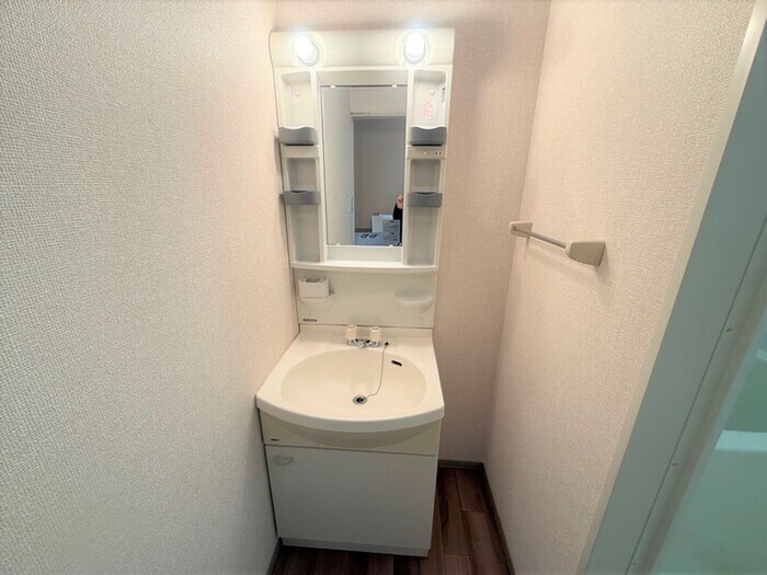 物件内観写真11　(洗面)