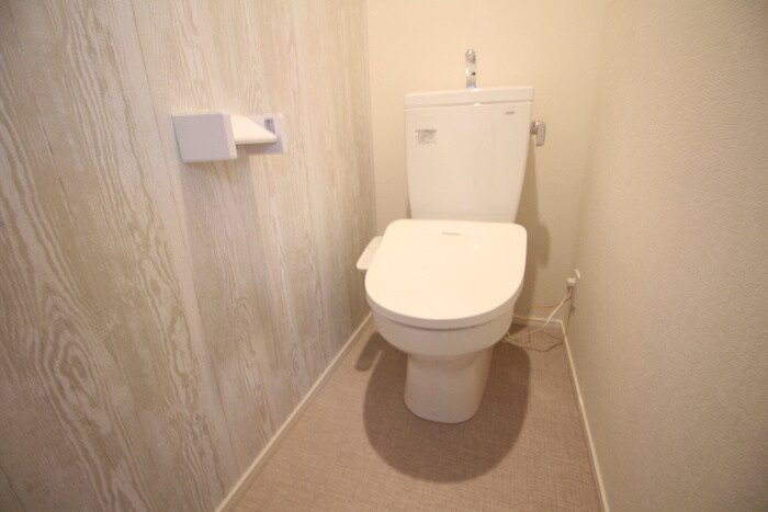 物件内観写真14　(トイレ)