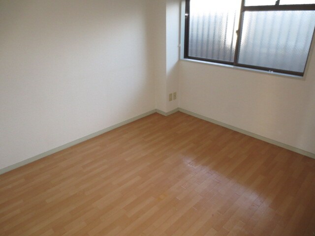 物件内観写真5　(居室)