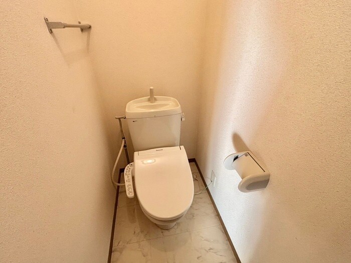 物件内観写真11　(トイレ)