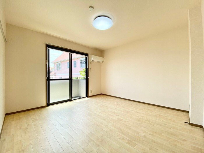 物件内観写真22　(居室)