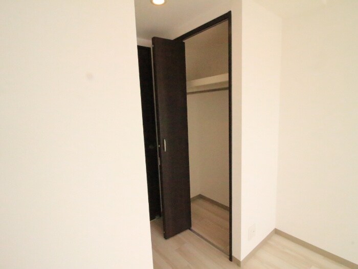 物件内観写真12　(収納)