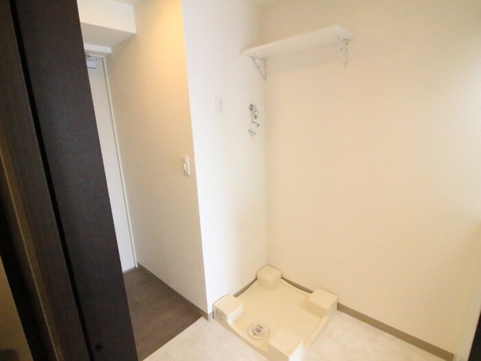 物件内観写真20　(洗濯機置場)