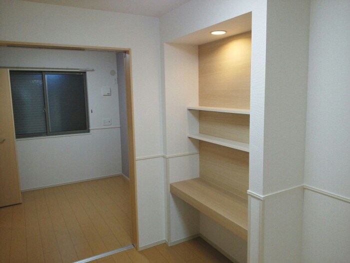 物件内観写真8　(居室)