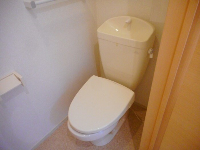 物件内観写真9　(トイレ)