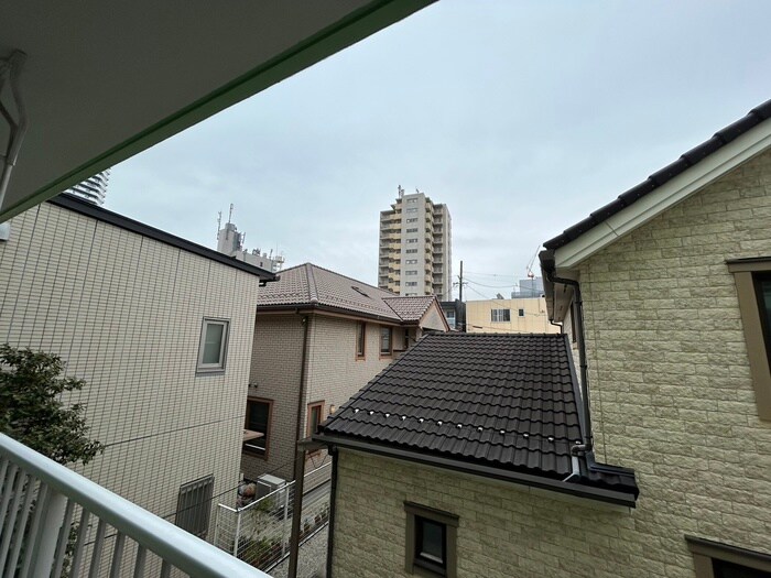 物件内観写真16　(室内からの展望)