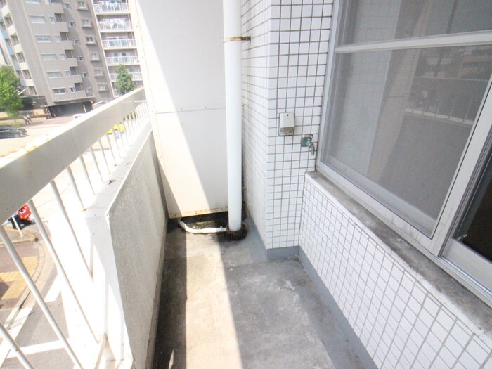 物件内観写真13　(洗濯機置場)