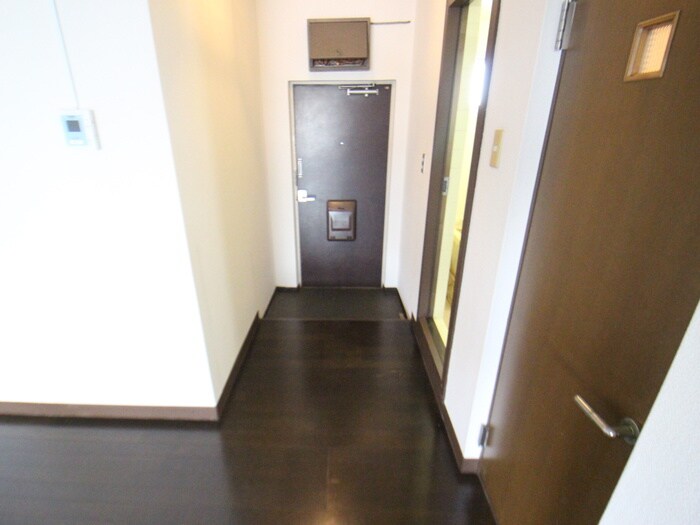 物件内観写真22　(廊下)