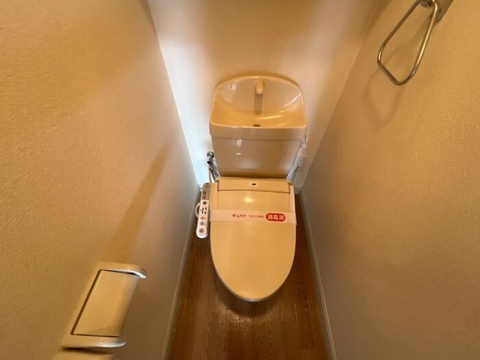 物件内観写真13　(トイレ)