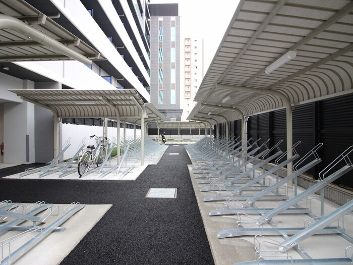 物件外観写真5　(駐輪場)