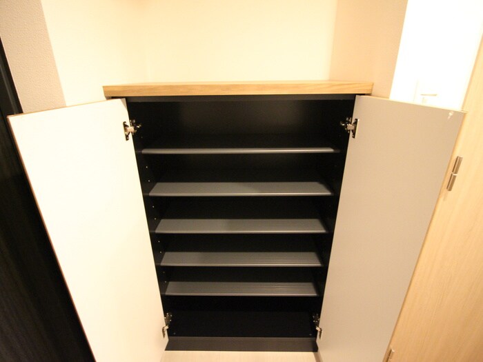 物件内観写真12　(靴箱)