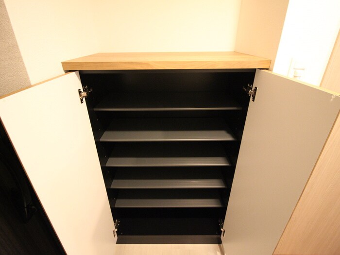 物件内観写真12　(靴箱)