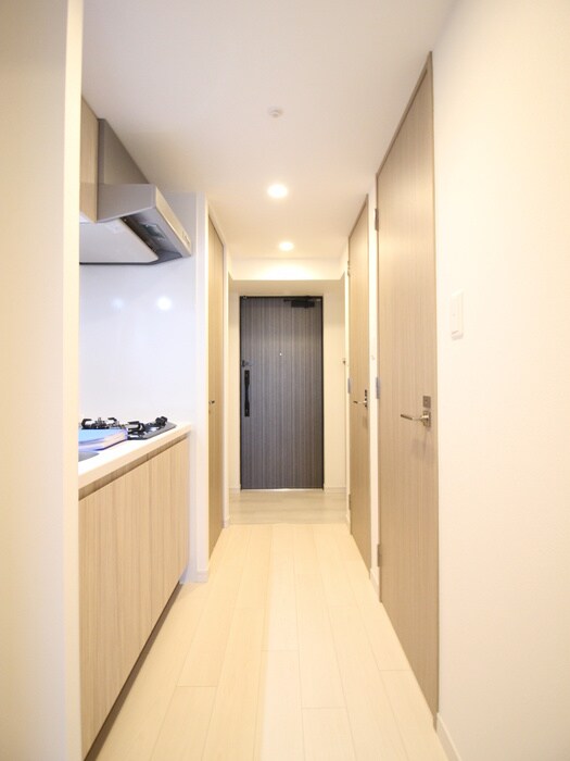 物件内観写真13　(玄関)