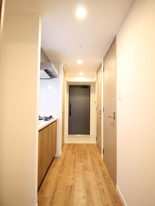 物件内観写真13　(玄関)