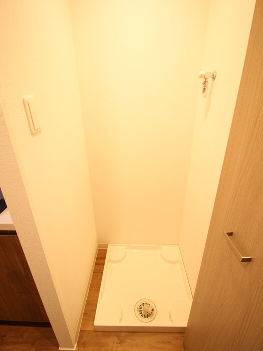 物件内観写真19　(洗濯機置場)