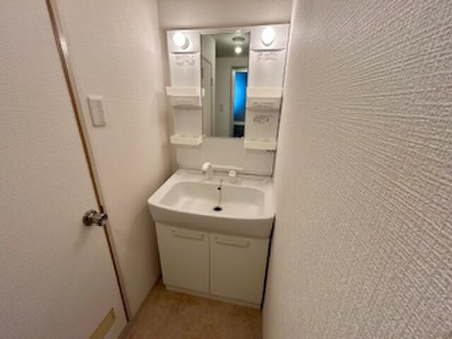 物件内観写真11　(洗面)