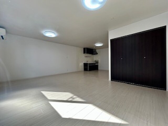 物件内観写真21　(居室)