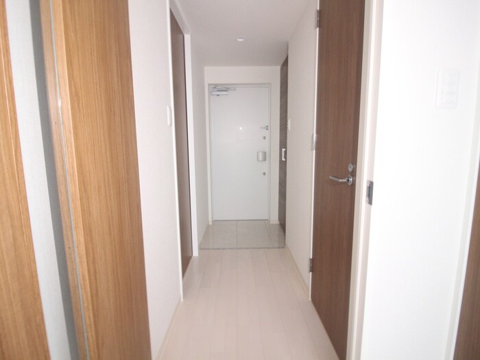 物件内観写真22　(廊下)