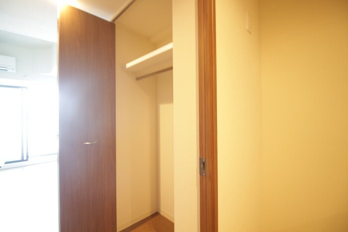 物件内観写真22　(収納)