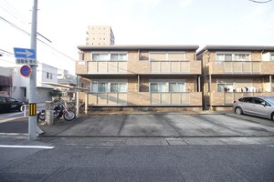 ホワイトコート花の木A外観写真