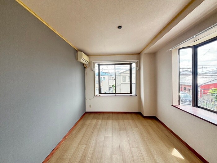 物件内観写真4　(居室)