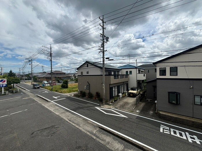 物件内観写真13　(室内からの展望)