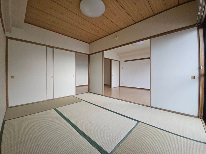 物件内観写真9　(居室)