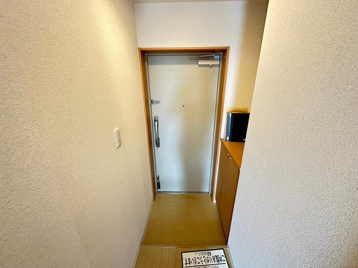 物件内観写真19　(玄関)