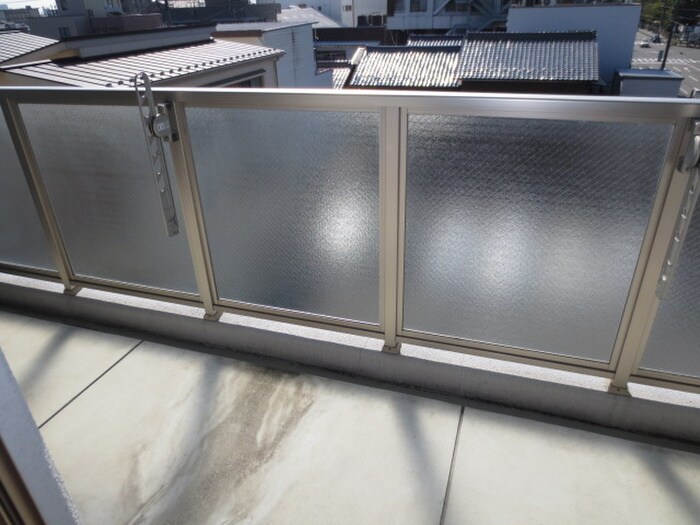 物件内観写真13　(ベランダ・バルコニー)