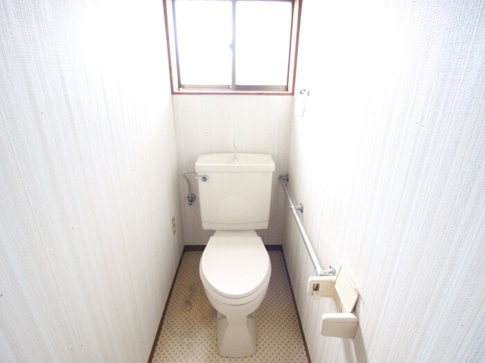 物件内観写真14　(トイレ)
