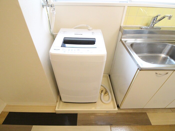 物件内観写真14　(洗濯機置場)