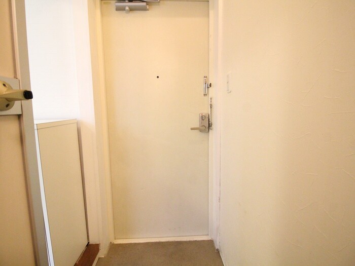 物件内観写真19　(玄関)