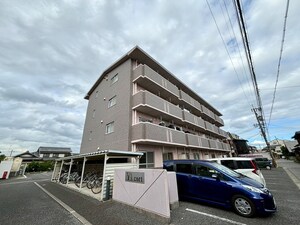 ワイズコート外観写真