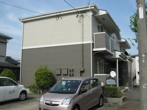 ドムスF外観写真