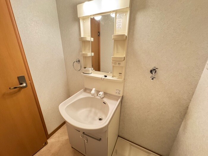 物件内観写真12　(洗面)