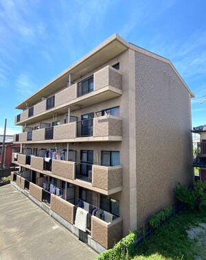 メルベーユ鎌須賀外観写真