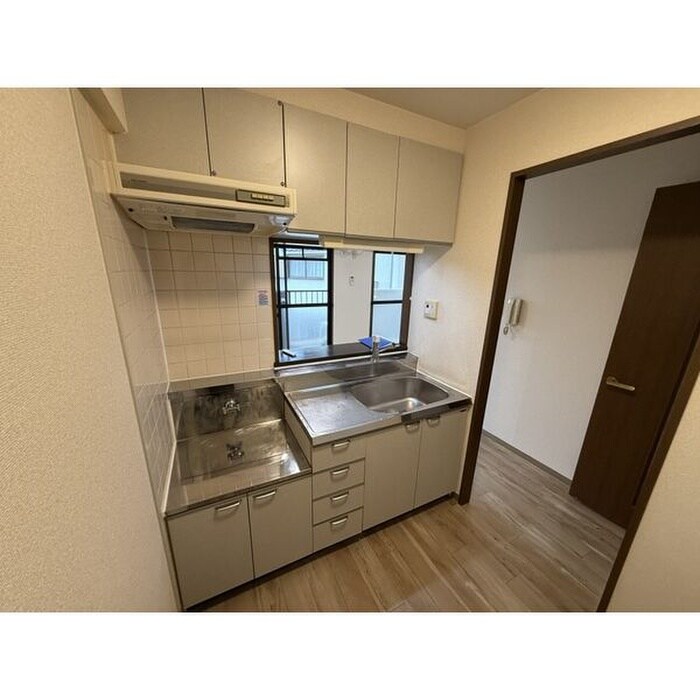 物件内観写真8　(キッチン)