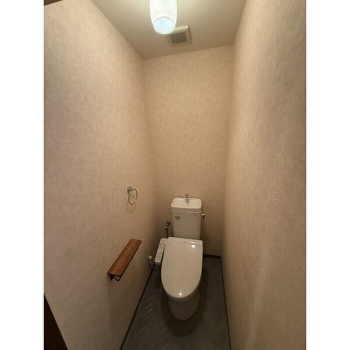 物件内観写真11　(トイレ)
